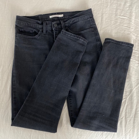 Levi’s 311 Shaping Skinny Jeans - Picture 1 of 2